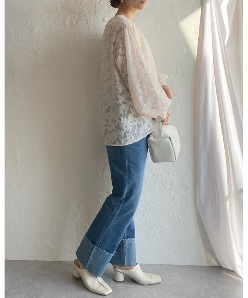 She's Closet(シーズクローゼット)の「ボリュームスリーブ長袖花柄シアージャガードブラウス(シャツ/ブラウス・レディース・アイボリー/ブラック/パープル・FREE)」の21枚目の写真