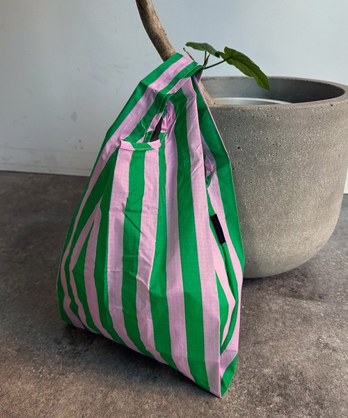 DouDou（ドゥドゥ）の「【BAGGU/バグゥ】2023SS BABY BAGGU（エコバッグ/サブバッグ・レディース・ブルー/ホワイト/ブラック/グリーン系その他/ピンク系その他・FREE）」の5枚目の写真