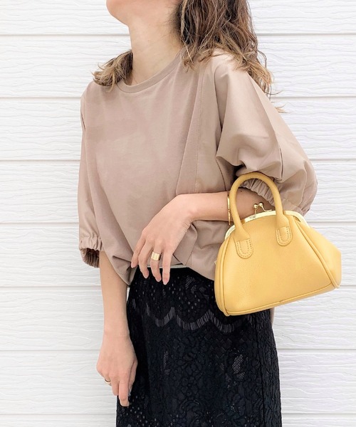 Q（キュー）の「ドルマン異素材切替トップス（Tシャツ/カットソー・レディース・チャコールグレー/キャメル・MEDIUM）」の2枚目の写真