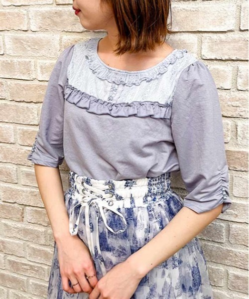 axes femme(アクシーズファム)の「パール釦付袖カットプルオーバー(Tシャツ/カットソー・レディース・サックスブルー/ホワイト/ブラック・FREE)」の3枚目の写真