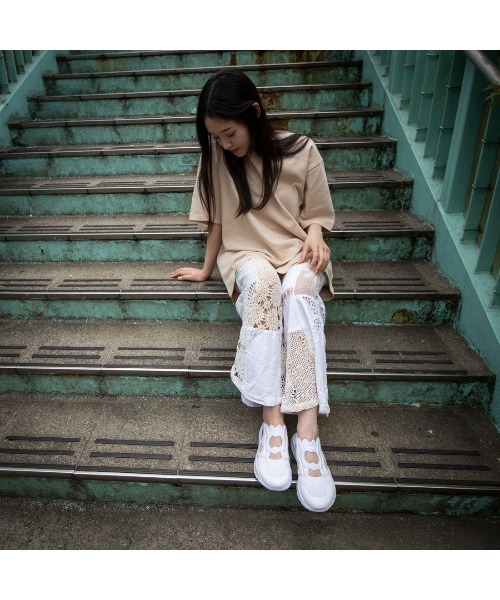 Reebok（リーボック）の「フューリーライト スリッポン / FURYLITE SLIP ON（スリッポン・レディース・ブラック/アイボリー/ナチュラル/ホワイト/ブラック×ホワイト・23.0cm/24.0cm/25.0cm/26.0cm/27.0cm/28.0cm/22.0cm）」の6枚目の写真