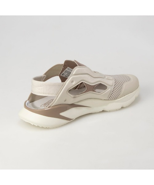 Reebok（リーボック）の「フューリーライト スリッポン / FURYLITE SLIP ON（スリッポン・レディース・ブラック/アイボリー/ナチュラル/ホワイト/ブラック×ホワイト・23.0cm/24.0cm/25.0cm/26.0cm/27.0cm/28.0cm/22.0cm）」の13枚目の写真