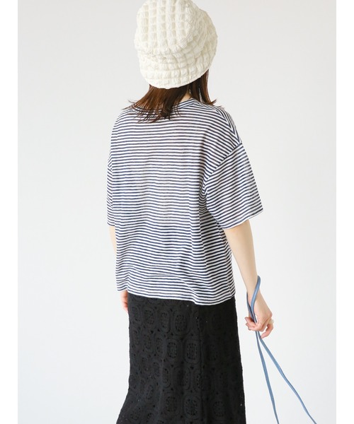 ehka sopo(エヘカソポ)の「シアーボーダーTシャツ(Tシャツ/カットソー・レディース・ネイビー/ベージュ/サックスブルー・フリ-)」の22枚目の写真
