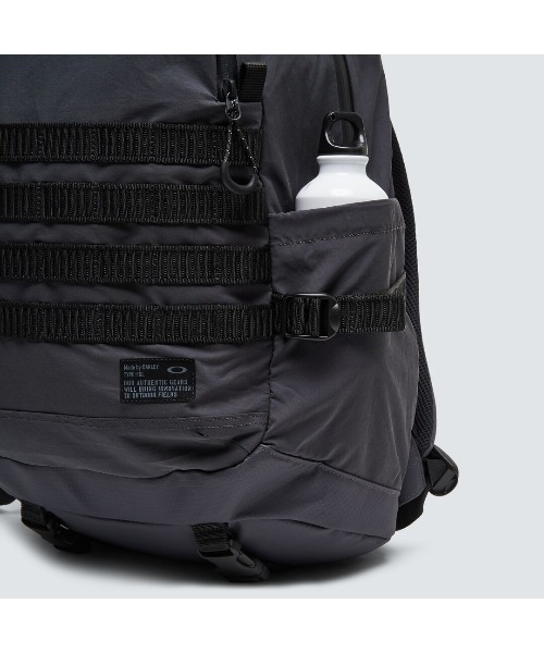 Oakley FGLバックパック リュック　ブラック　25ℓ OAKLEY オークリー FGL BACKPACK L 9.0 25L BLACKOUT FOS901975