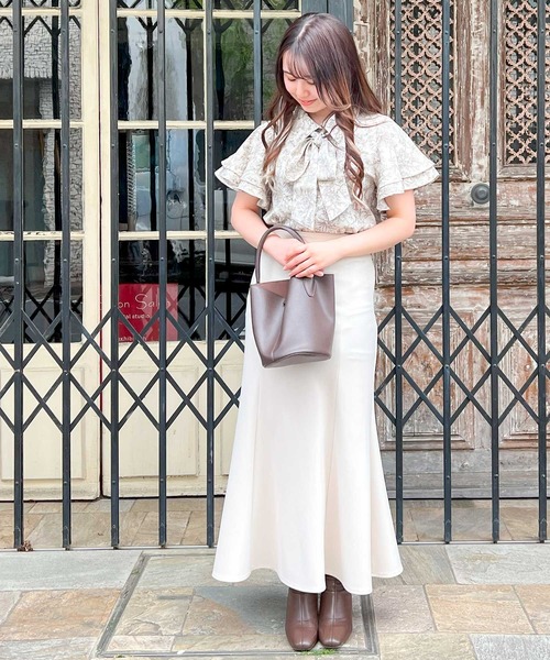 frunco（フランコ）の「line drawing bowtie blouse（シャツ/ブラウス・レディース・ブラック/ブラウン・FREE）」の5枚目の写真