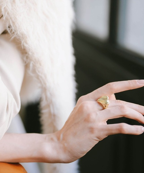 Ops.（オプス）の「ハート リング 大人かわいい レディース メンズ シルバー925【mellow-heart-ring メロウハート】（リング・レディース・イエローゴールド/シルバー・13号/17号/15号）」の5枚目の写真