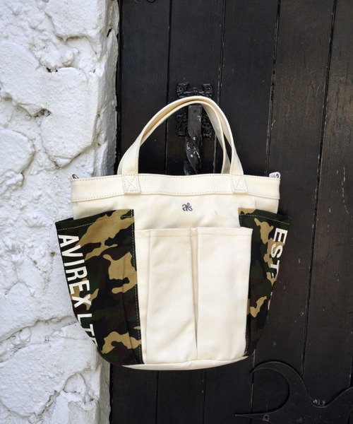 AVIREX（アヴィレックス）の「《限定》GARDENING TOTE BAG/ ガーデニング トートバッグ（トートバッグ・レディース・ホワイト系その他/ブラック系その他/ダークグリーン/ネイビー/グリーン系カモフラージュ/ベージュ/インディゴブルー/ライトインディゴブルー/カモフラージュ/ブラック系その他2/グレー系カモフラージュ/ブラック・FREE/F）」の2枚目の写真