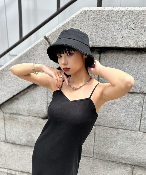 LVEU.(ラブユ.)の「【LVEU.】カットオフバケットハット / 帽子 ハット バケットハット バケハ カットオフ フリンジ ブラック(ハット・レディース・ブラック・FREE)」の1枚目の写真