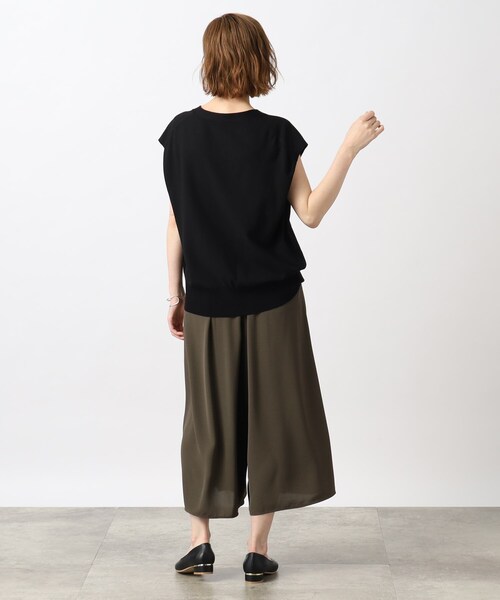 grove(グローブ)の「◆1枚着やレイヤードスタイルも!スタイルの幅が広がるオシャレベスト(ベスト・レディース・ブラック/ライトベージュ・03/02/01)」の6枚目の写真