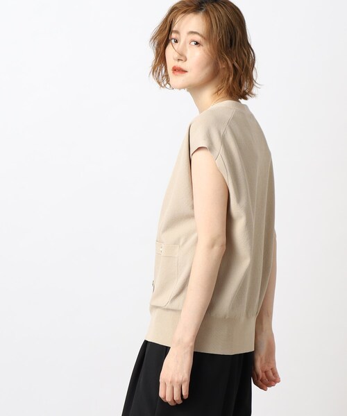 grove(グローブ)の「◆1枚着やレイヤードスタイルも!スタイルの幅が広がるオシャレベスト(ベスト・レディース・ブラック/ライトベージュ・03/02/01)」の15枚目の写真