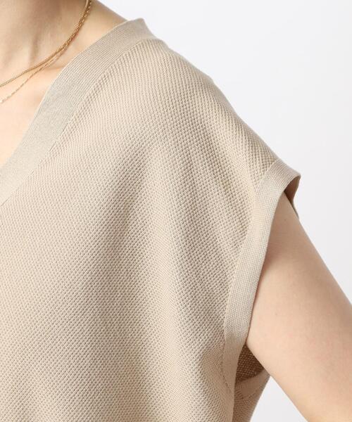 grove(グローブ)の「◆1枚着やレイヤードスタイルも!スタイルの幅が広がるオシャレベスト(ベスト・レディース・ブラック/ライトベージュ・03/02/01)」の22枚目の写真