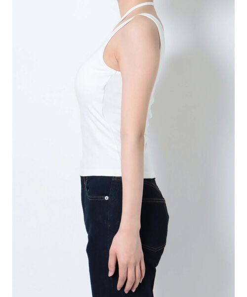 EVRIS（エヴリス）の「ワンショルダーカットアウトキャミソール（キャミソール・レディース・ホワイト/ブラック/ブルー・FREE）」の17枚目の写真