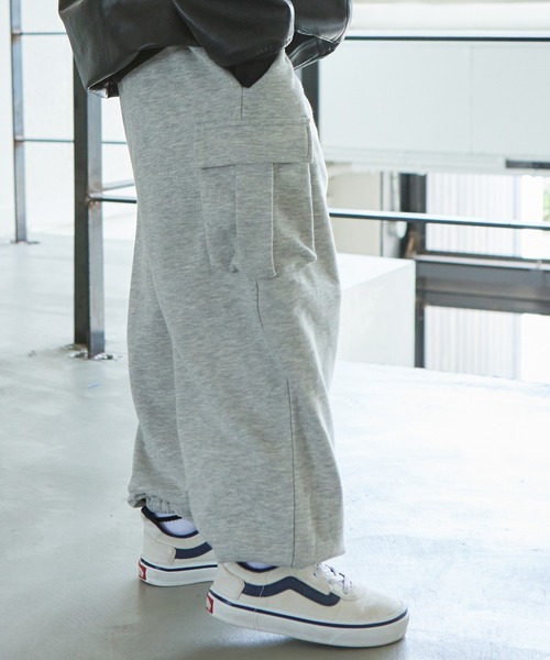 PAIRMANON STREET（ペアマノンストリート）の「【PAIRMANON STREET】裏毛 サイドポケット カーゴパンツ（カーゴパンツ・キッズ・オートミール/ピンク/ブラック/グレー/レッド・150/130/100/110/140/90/120）」の3枚目の写真