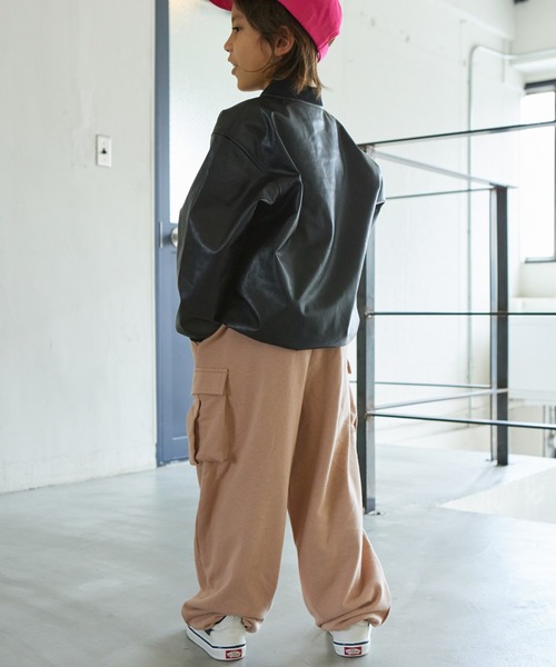 PAIRMANON STREET（ペアマノンストリート）の「【PAIRMANON STREET】裏毛 サイドポケット カーゴパンツ（カーゴパンツ・キッズ・オートミール/ピンク/ブラック/グレー/レッド・150/130/100/110/140/90/120）」の16枚目の写真