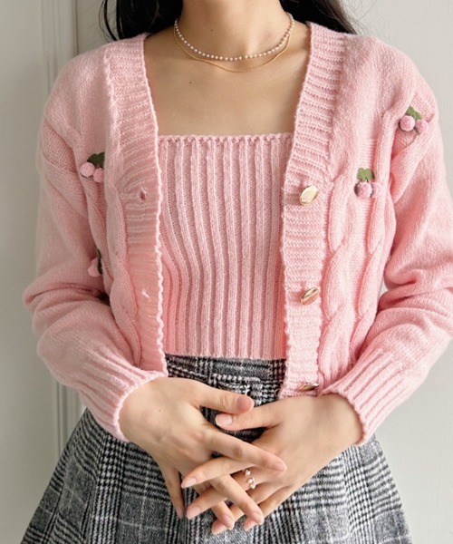 Loueme（ルエム）の「ぽんぽんチェリーニットキャミ＋カーディガンSET（ニット/セーター・レディース・ピンク/ホワイト/ブラック・FREE）」の12枚目の写真