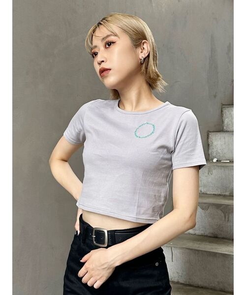 MURUA(ムルーア)の「サークルロゴクロップトTシャツ(Tシャツ/カットソー・レディース・ホワイト/ブラック/グレー・FREE)」の21枚目の写真