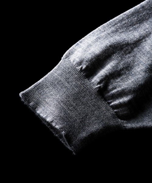 JOHN SMEDLEY（ジョンスメドレー）の「【ビームスの百名品】JOHN SMEDLEY / KILDAY 30ゲージ モックネックニット（ニット/セーター・メンズ・インディゴブルー/パープル/チャコールグレー/ダークグリーン/ブラック/シルバー/パープル系その他7/レッド系その他5/ロイヤルブルー/ネイビー/ダークブラウン/グリーン系その他5/ケリーグリーン・SMALL/LARGE/MEDIUM）」の15枚目の写真