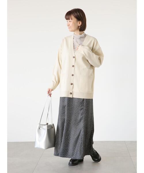 Lugnoncure（ルノンキュール）の「無撚糸Vネックカーディガン（カーディガン/ボレロ・レディース・レッド/オフホワイト/ブラック/グリーン・F）」の16枚目の写真