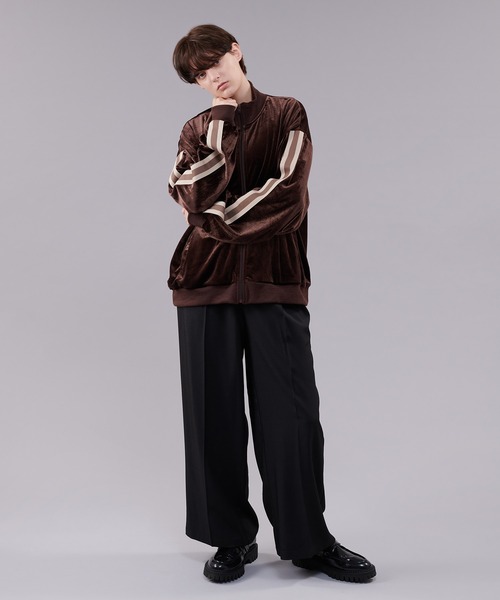 ONCILY（オンシェリー）の「VELOUR TRACK JACKET / ベロアトラック