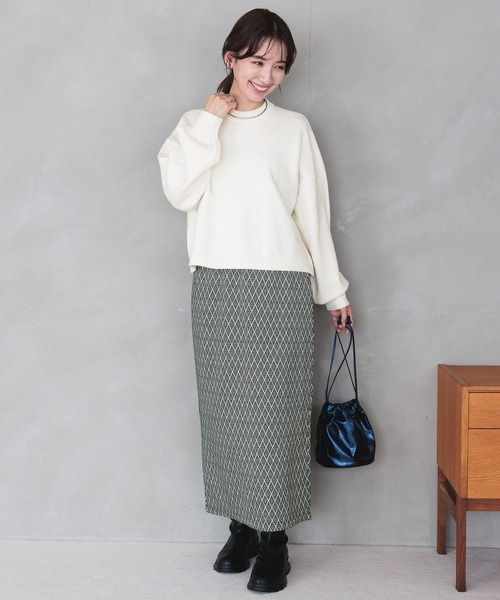 LEPSIM（レプシィム）の「7ゲージクロップドプルオーバー　983141（ニット/セーター・レディース・イエロー/オフホワイト/ブルー/ライトグレー・FREE）」の9枚目の写真