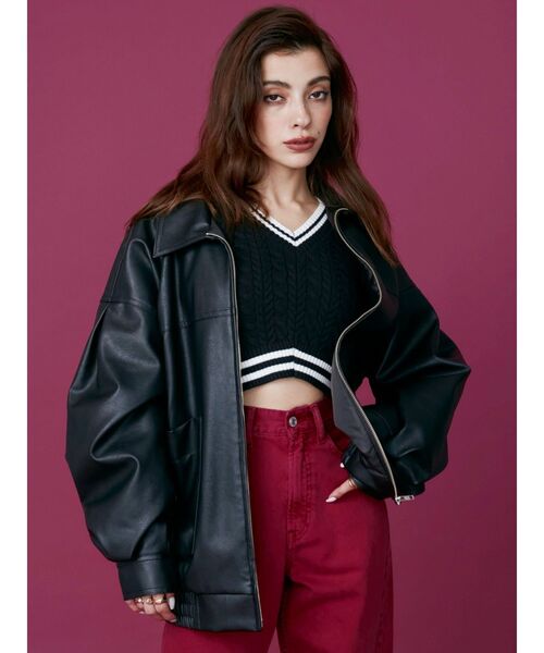 EVRIS（エヴリス）の「ショートケーブルニットトップス（ニット/セーター・レディース・ブラック/ネイビー・FREE）」の8枚目の写真