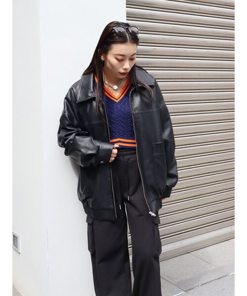 EVRIS（エヴリス）の「ショートケーブルニットトップス（ニット/セーター・レディース・ブラック/ネイビー・FREE）」の20枚目の写真