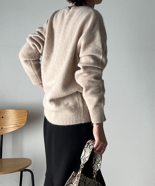 un dix cors（アンディコール）の「フォックス混クルーネックニット（ニット/セーター・レディース・ブラウン/ベージュ/ブラック・FREE）」の6枚目の写真