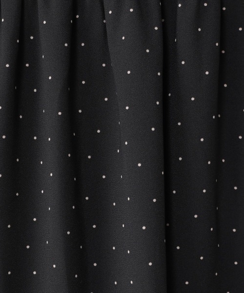 studio CLIP(スタディオクリップ)の「切替えギャザードットブラウス(シャツ/ブラウス・レディース・ブラック/ネイビー/ブラウン・FREE)」の21枚目の写真