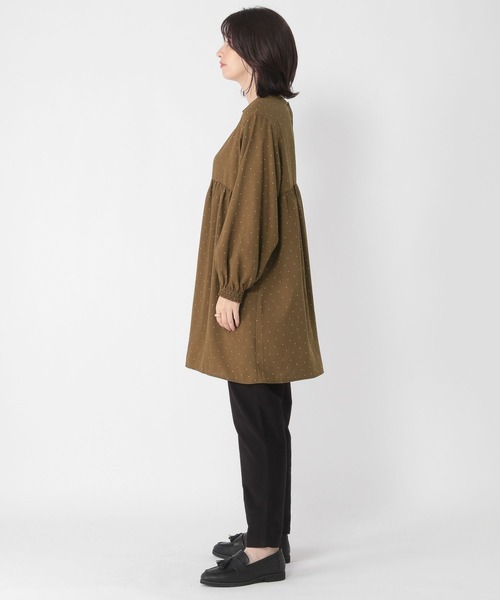 studio CLIP(スタディオクリップ)の「切替えギャザードットブラウス(シャツ/ブラウス・レディース・ブラック/ネイビー/ブラウン・FREE)」の15枚目の写真