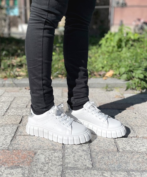 LUGG NAGG(ラグナグ)の「【BeF/ビーエフ】ボリュームローカットスニーカー【厚底】(スニーカー・レディース・ブラック/ホワイト・M/L/LL/S)」の12枚目の写真