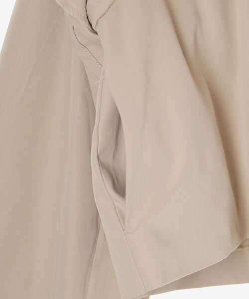 MAJESTIC LEGON(マジェスティックレゴン)の「ショートトレンチコート(トレンチコート・レディース・アイボリー/ベージュ・MEDIUM/SMALL)」の3枚目の写真