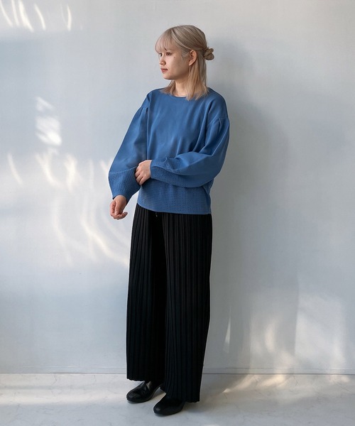 AS KNOW AS plus（アズノゥアズプラス）の「◎バルーン袖 アイレットニット プルオーバー（ニット/セーター・レディース・オフホワイト/グレー/ブルー/ブラック・FREE）」の20枚目の写真