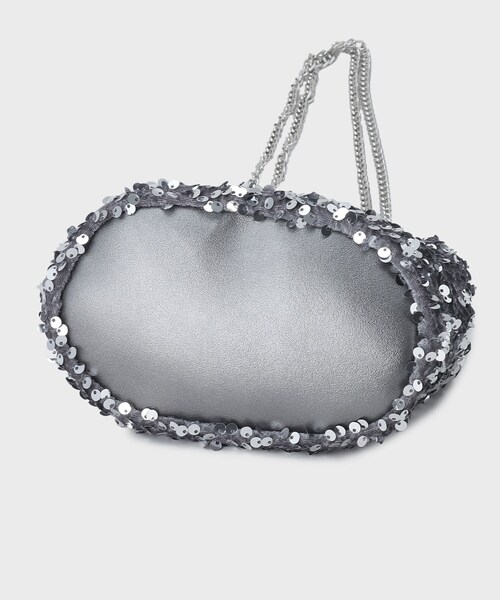 OPAQUE.CLIP(オペークドットクリップ)の「◆《新色追加》シャイニー巾着ショルダーバッグ【軽量/2WAY】(ショルダーバッグ・レディース・ブラック/グレー/ホワイト系3/ゴールド系その他/チャコール/ブラック系/ピンク系1・00)」の13枚目の写真