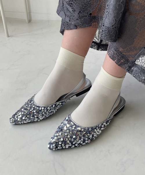 AS KNOW AS plus（アズノゥアズプラス）の「スパンコールミュール（パンプス・レディース・シルバー/ブラック・M/L）」の18枚目の写真