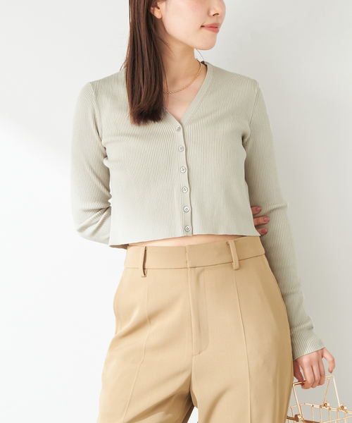 plage（プラージュ）の「V-Neck Cropped カーディガン（カーディガン/ボレロ・レディース・ブラック/サックスブルー/アイボリー/グリーン・FREE）」の4枚目の写真