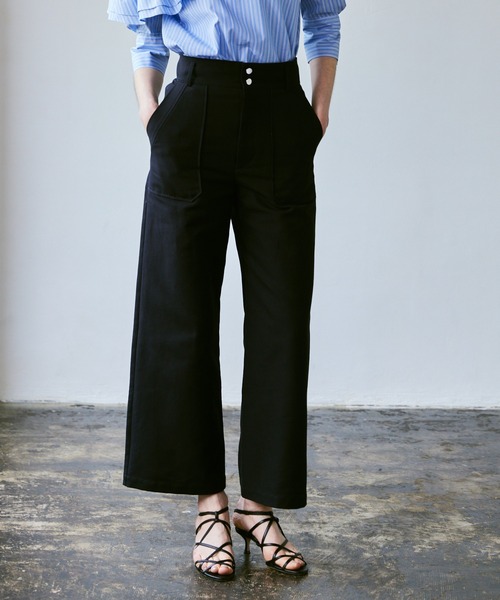 allureville(アルアバイル)の「ハイウエストベイカーパンツ(その他パンツ・レディース・ベージュ/ネイビー・1/2)」の2枚目の写真