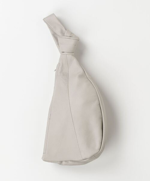 POMTATA（ポンタタ）の「POMTATA/ポンタタ/CANDY ボディバッグ/S（ボディバッグ/ウエストポーチ・レディース・ブラック/グレー・F）」の2枚目の写真