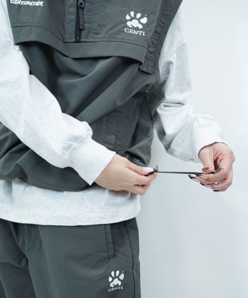 centimeter（センチメーター）の「Paw pad nylon vest（ベスト・メンズ・ブラック/グレー/ネイビー・MEDIUM/LARGE/X-LARGE）」の12枚目の写真