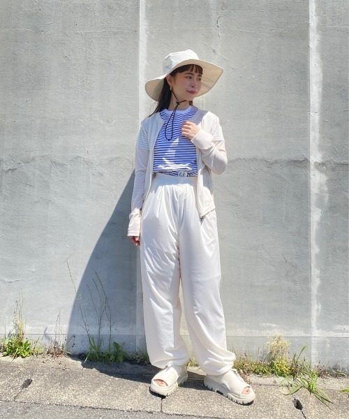 emmi（エミ）の「ラッシュガードUVカットカーディガン