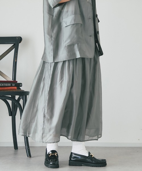 un dix cors(アンディコール)の「シアーギャザースカート(スカート・レディース・インディゴブルー/ブラック/グレイッシュベージュ・FREE)」の9枚目の写真