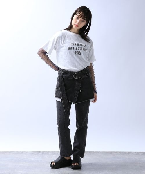 JEANASIS(ジーナシス)の「スラブグランジロゴプリントTEE/121978(Tシャツ/カットソー・レディース・チャコールグレー/ブラック/ホワイト・FREE)」の5枚目の写真