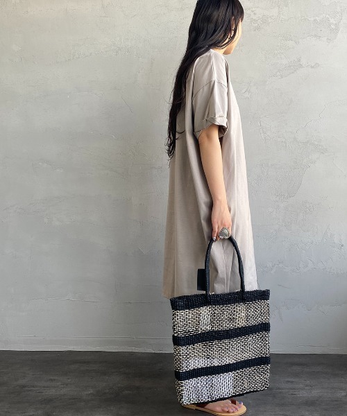 mizuiroind（ミズイロインド）の「[mizuiro ind/ミズイロインド] ロールスリーブ ワイドシルエットワンピース（ワンピース・レディース・ブラック/ベージュ/ネイビー・F）」の13枚目の写真