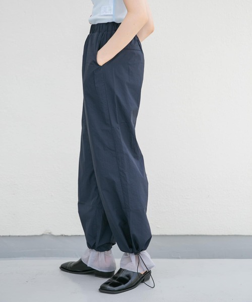 KBF(ケイビーエフ)の「ドロストレイヤードパンツ(その他パンツ・レディース・ネイビー/ボルドー/グリーン系その他・ONE)」の14枚目の写真