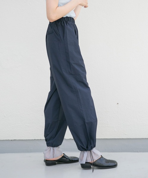 KBF(ケイビーエフ)の「ドロストレイヤードパンツ(その他パンツ・レディース・ネイビー/ボルドー/グリーン系その他・ONE)」の15枚目の写真