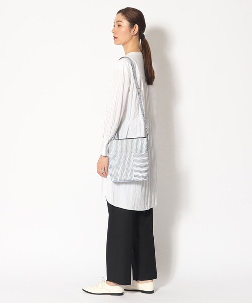 HIROKO HAYASHI（ヒロコハヤシ）の「OTTICA（オッティカ）ショルダーバッグ（ショルダーバッグ・レディース・アイボリー/ブルー系その他・00）」の11枚目の写真