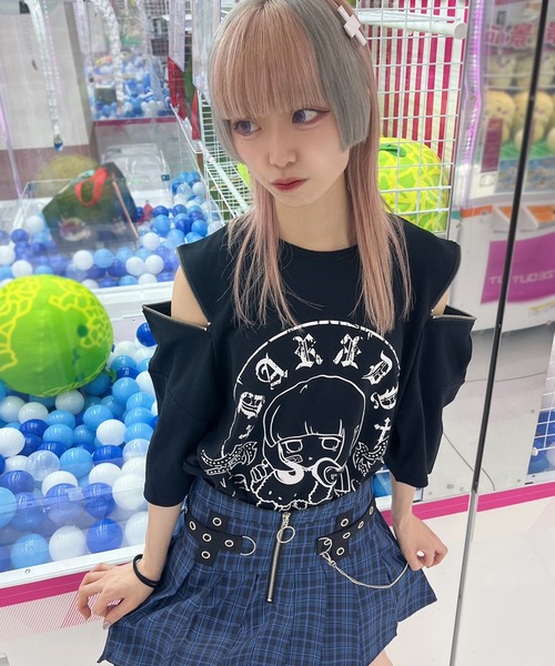 DARRDY(ダーディー)の「【DARRDY/ダーディー】肩ジップアソートデザイン 半袖オーバーサイズTシャツ(Tシャツ/カットソー・レディース・その他4/その他1/その他2/その他3・ONESIZE)」の4枚目の写真