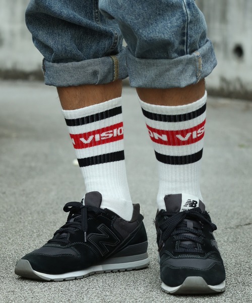 VISION STREET WEAR(ヴィジョンストリートウェア)の「【VISION STREET WEAR/ヴィジョンストリートウェア】ラインロゴ ミドルスケーターソックス(ソックス/靴下・メンズ・ホワイト系1/ホワイト系2/ホワイト系3・25~27cm/23~25cm)」の6枚目の写真