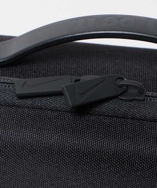 NIKE(ナイキ)の「NIKE/ナイキ NAN FUTURA HARD-LINE RLU ランチボックス(ハンドバッグ・メンズ・ブルー/ブラック/レッド・FREE)」の7枚目の写真