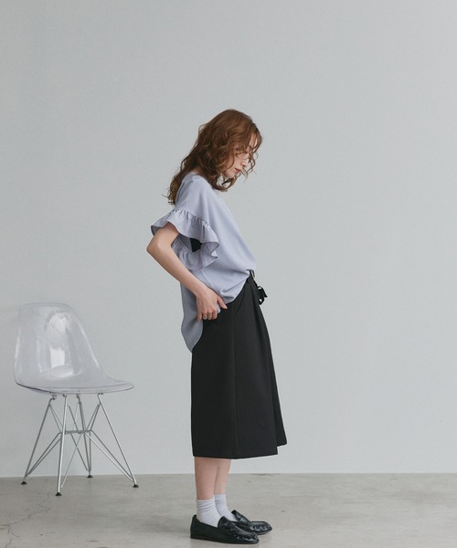 ad thie(アドティエ)の「袖フリル ジョーゼットブラウス(シャツ/ブラウス・レディース・ライトグレー/ブラック/グレイッシュベージュ/ホワイト×ブルー/オフホワイト/ライトブルー/チャコール・FREE)」の10枚目の写真