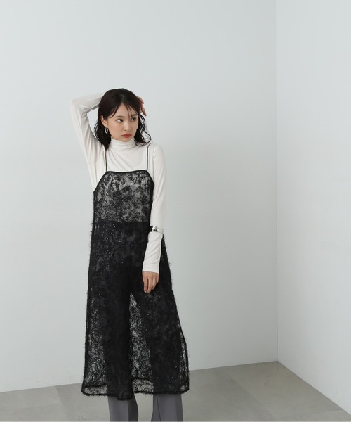 N.(N. Natural Beauty Basic)(エヌエヌナチュラルビューティーベーシック)の「◆スパンコールシアーキャミワンピース(ワンピース・レディース・ブラック/オフホワイト・MEDIUM)」の14枚目の写真